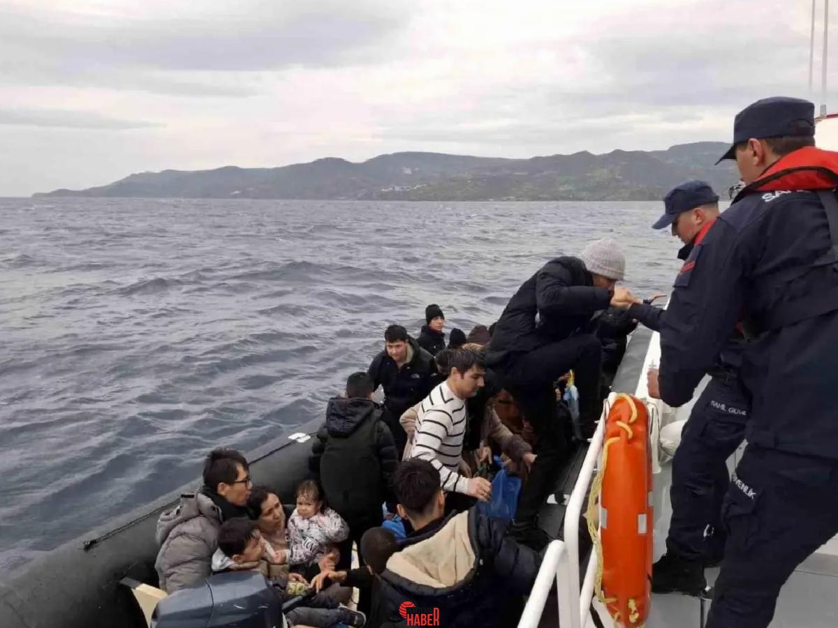Çanakkale'nin Ayvacık açıklarında 41 kaçak göçmen Kıyı Güvenlik tarafından yakalandı.
