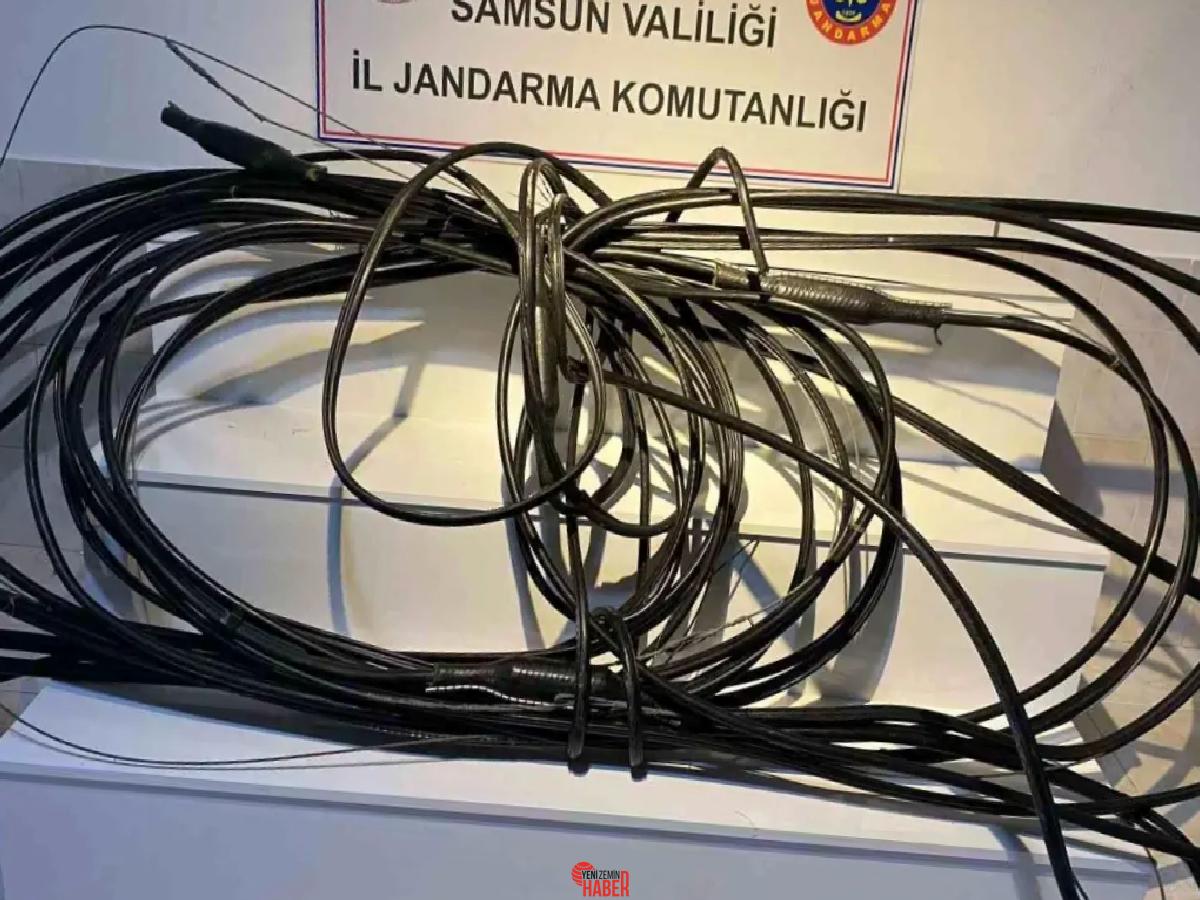 Samsun'un Bafra ilçesinde jandarma, kablo hırsızı G.K.'yı suçüstü yakaladı.