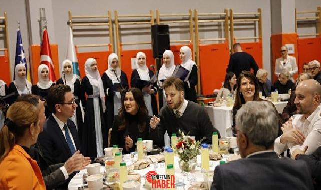 Bağcılar Belediyesi tarafından Bosna Hersek'te düzenlenen iftarda her yaştan ve