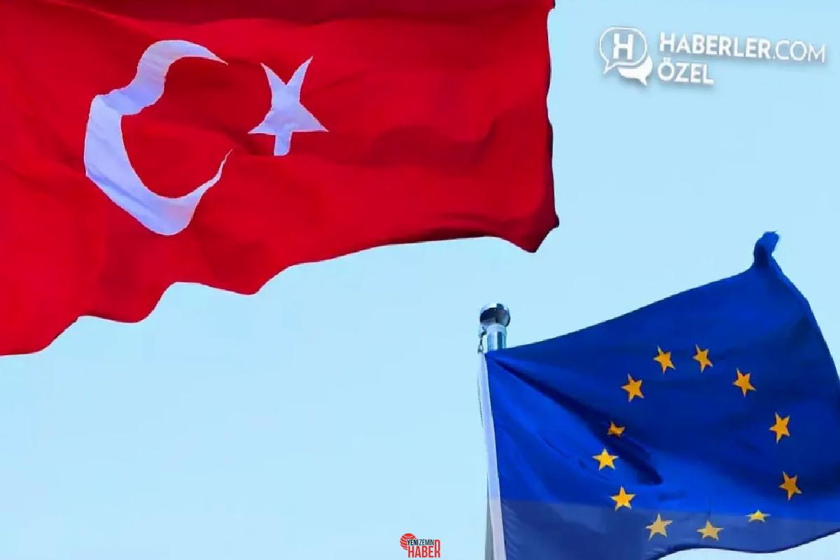 Prof. Dr. İrfan Kaya Ülger, Haberler.com stüdyosunda sunucu Abdurrahman Yazıcı'nın