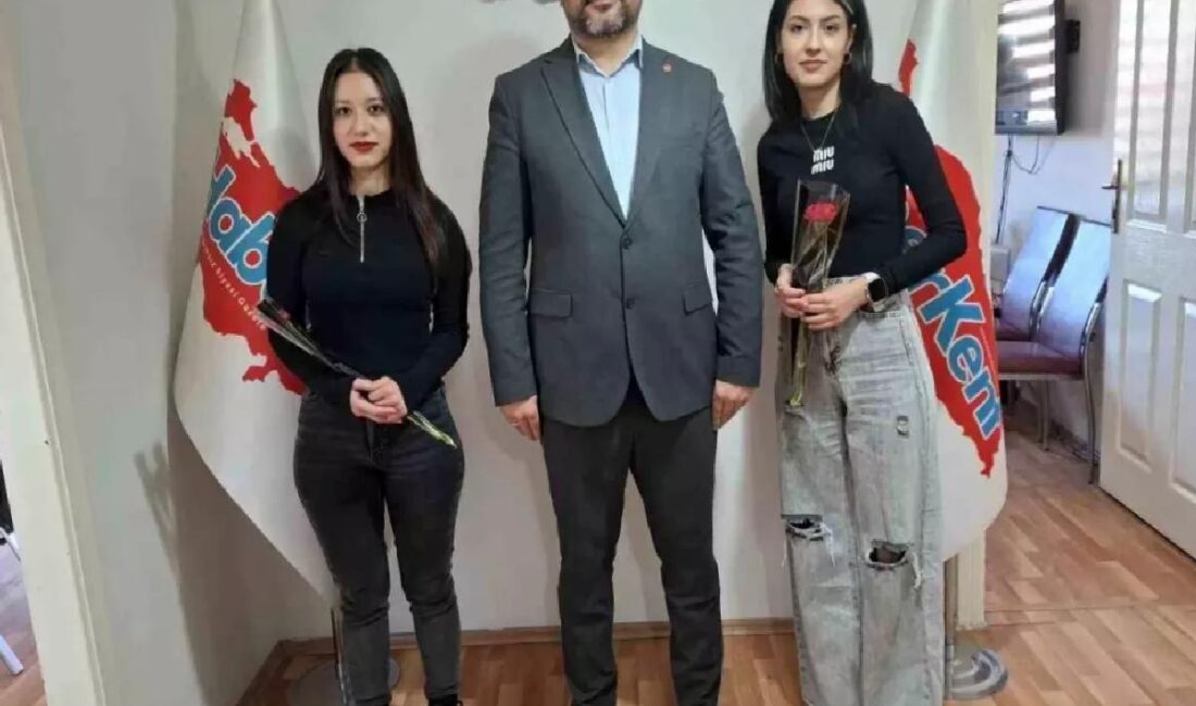 FHGC Başkanı Gürtürk, Elazığ'daki kadın gazetecileri 8 Mart Dünya Kadınlar
