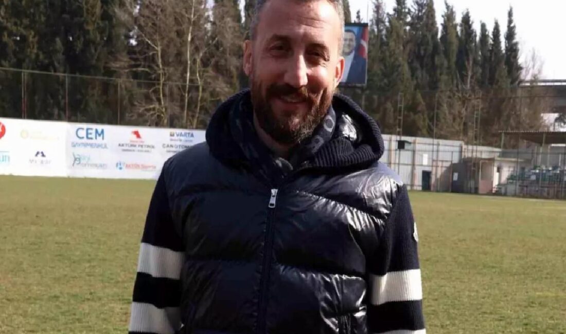 TFF 2. Lig Kırmızı Grup'ta mücadele eden Belediye Derincespor, Gebzespor