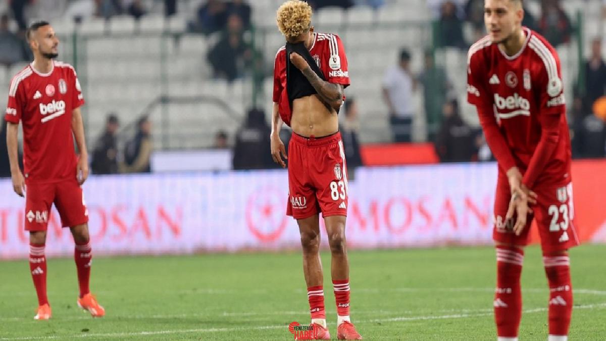 Beşiktaş'ın taraftar kümesi Çarşı, Konyaspor yenilgisinin akabinde siyah-beyazlı futbolcular hakkında