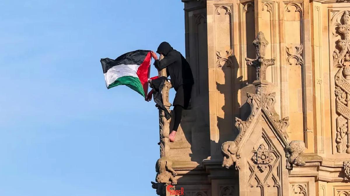 Daniel Day, Big Ben'e tırmanarak 16 saat süren Filistin bayrağı