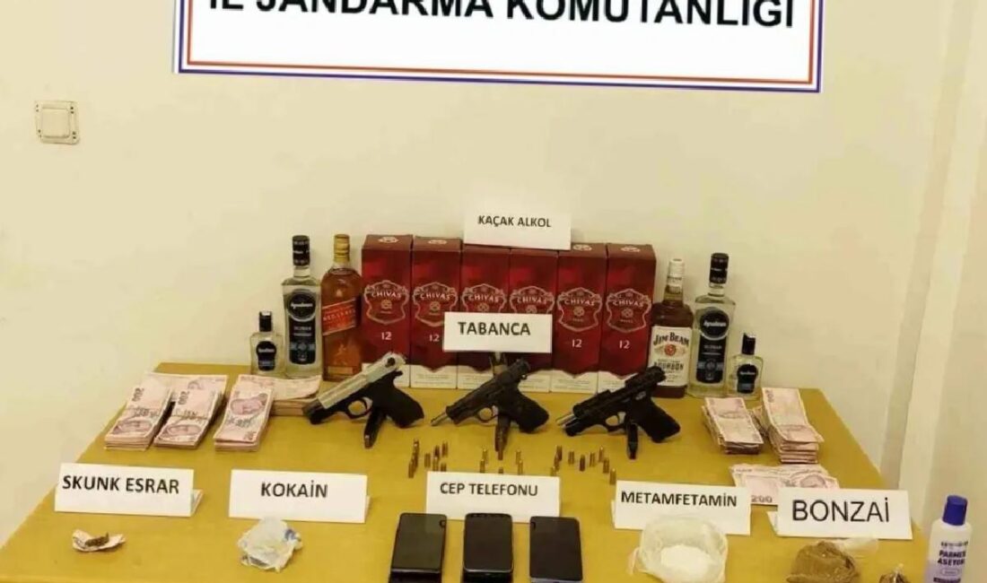 Bodrum'da jandarma operasyonunda çok ölçüde uyuşturucu, ruhsatsız silah ve nakit