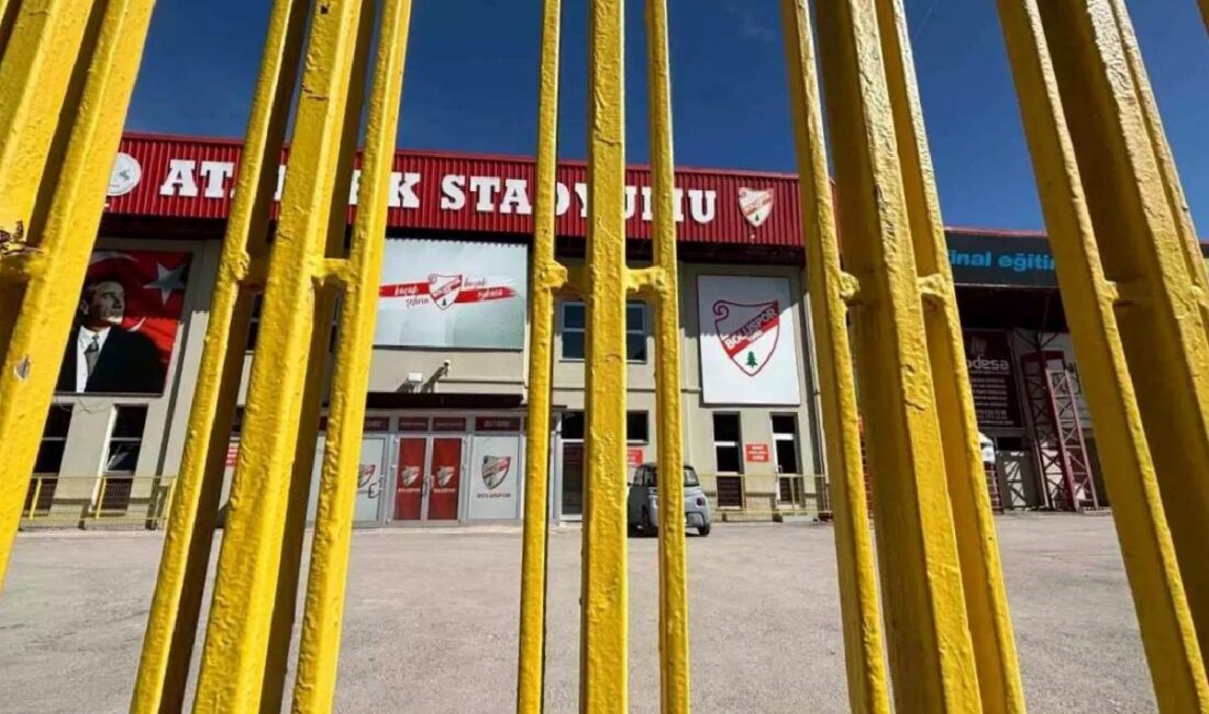 Bolu Atatürk Stadyumu, zelzeleye güçlü olmadığı için kapatıldı; yer etüdü