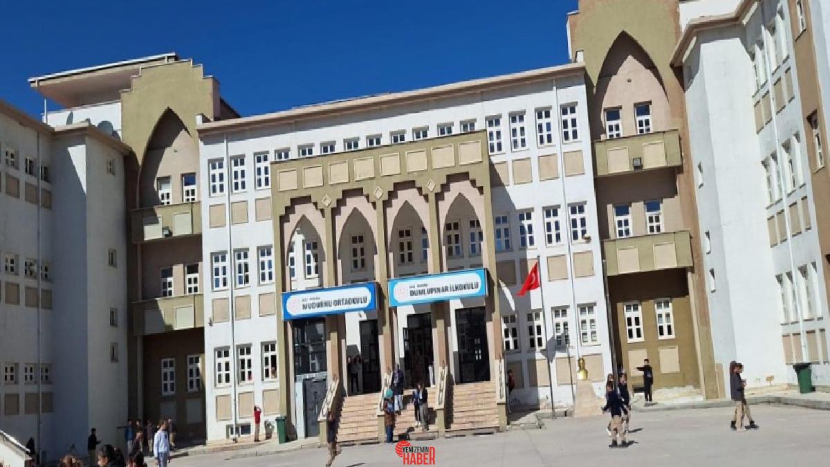 Bolu'da öğretmenin 12 yaşındaki öğrencisini darbettiği sav edildi. Öğrencinin ailesinin