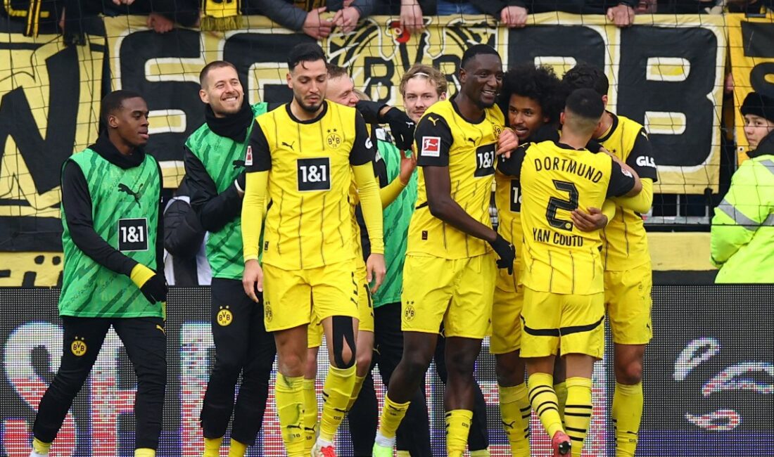Borussia Dortmund, Bundesliga'nın 24. haftasında deplasmanda St.Pauli'yi 2-0'lık skorla mağlup