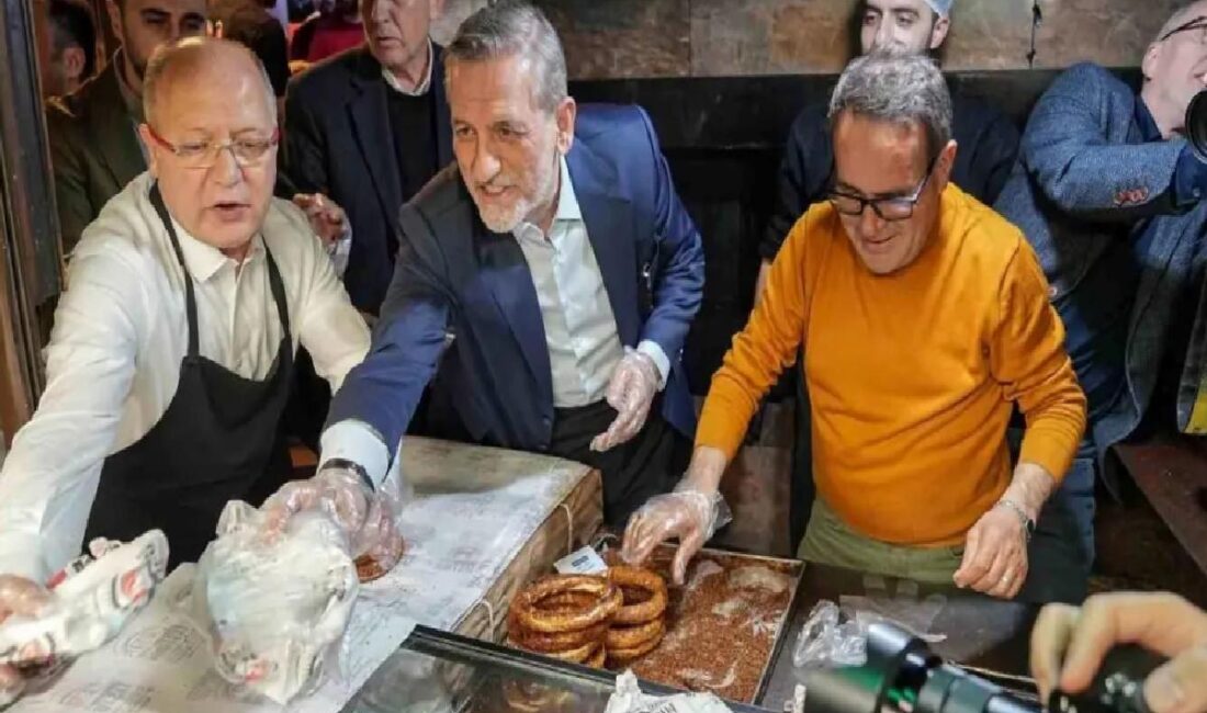 Bursa Ticaret ve Sanayi Odası'nın düzenlediği sahur programında iş adamları