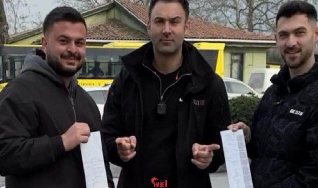 Bursa'da plakasını kapatıp gezen motosikletli gençler, akaryakıt istasyonunda polis memuruna