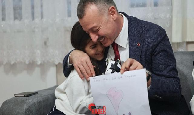Kocaeli Büyükşehir Belediye Başkanı Doç.Dr.Tahir Büyükakın, İzmit Alikahya’da yaşayan Çelik