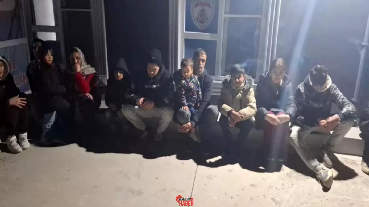 Ayvacık'ta 4'ü çocuk 13 kaçak göçmen Kıyı Güvenlik tarafından yakalanarak