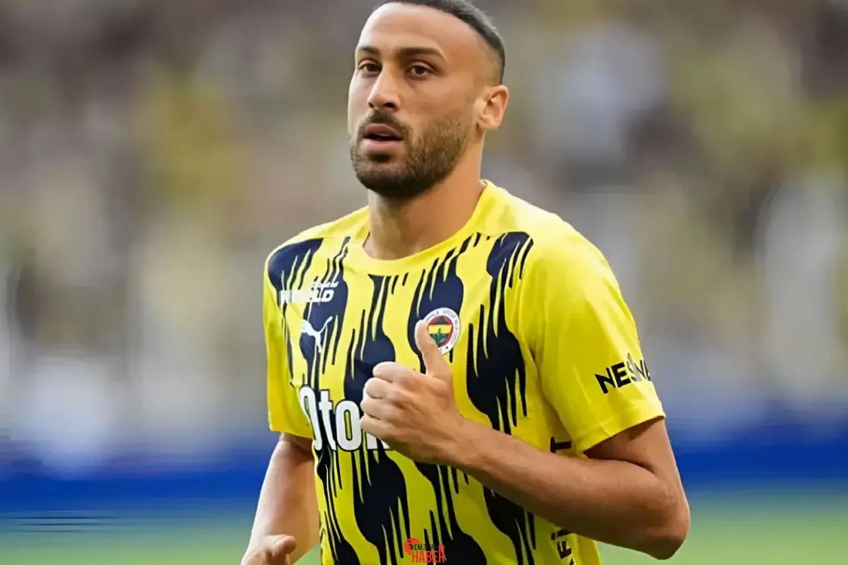 Fenerbahçe'nin oyuncusu Cenk Tosun, Japon ekibi Urawa Red Diamonds'ın transfer