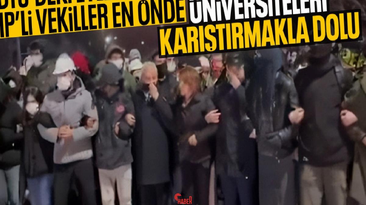 İBB Başkanı Ekrem İmamoğlu'nun gözaltına alınmasının ardından ODTÜ'de eylemcilerin başlattığı