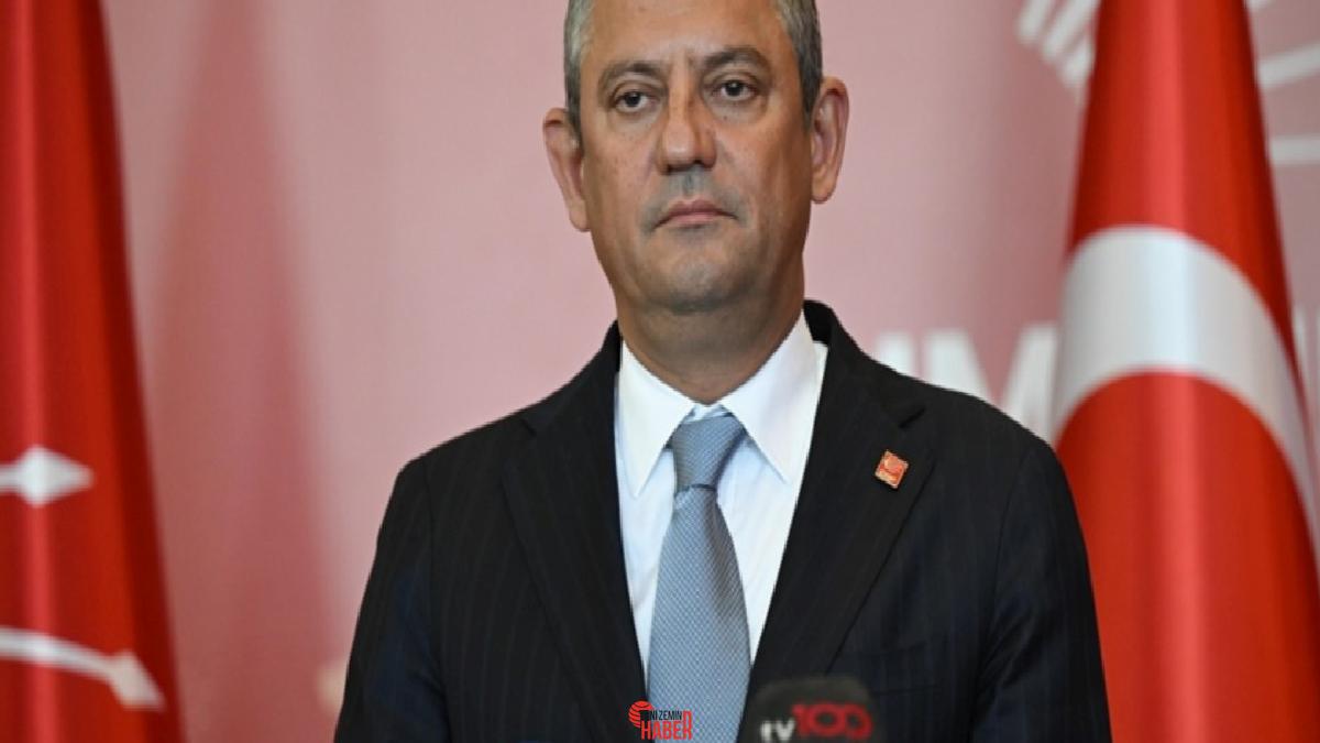 CHP Genel Başkanı Özgür Özel meydanlarda, partililer WhatsApp kümelerinde boykot