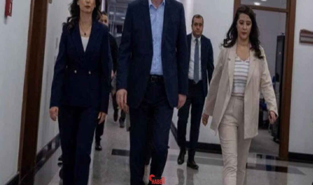 DEM Parti heyetinin siyasi parti tipinde bugün iki kıymetli görüşme