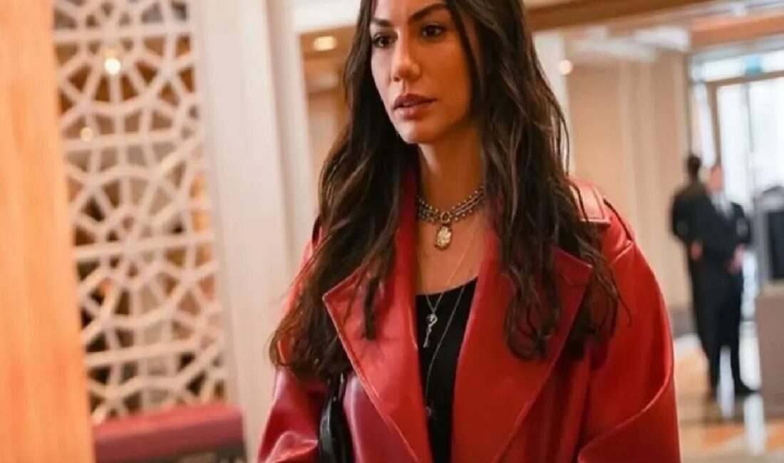Çağatay Ulusoy ile birlikte 'Eşref Rüya' dizisinde rol alan Demet