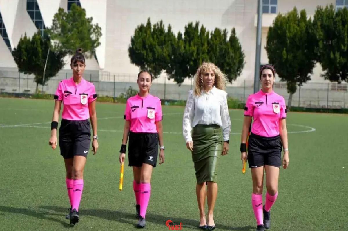 FIFA kokartlı hakem Deybet Gök, bayan hakemlerin desteklenmesi gerektiğini vurguladı.