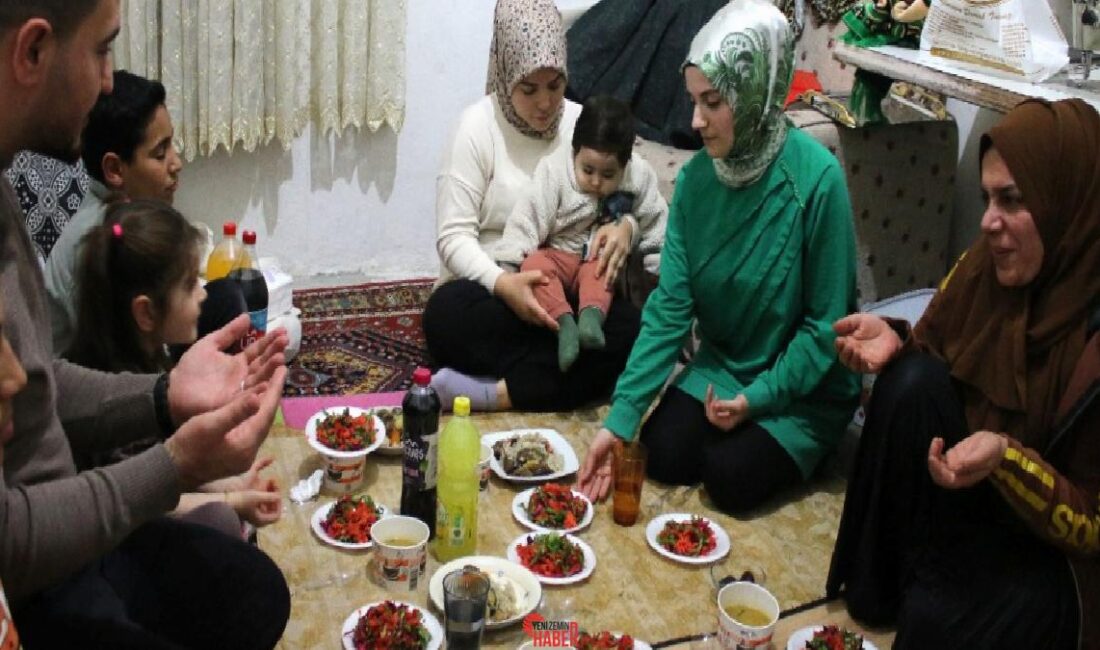 Bismil Halk Eğitim Merkezi bünyesinde yürütülen aşçılık kursunda eğitim alan