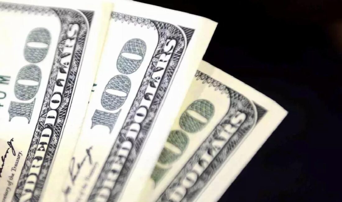 Dolar 36,5280 lira, euro ise 39,5700 liradan süreç görüyor.
