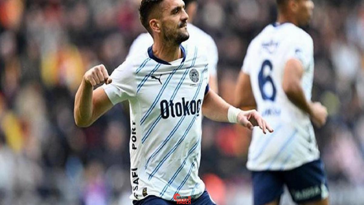 Fenerbahçe'nin Sırp yıldızı Dusan Tadic, sarı-lacivertli formayla 100. resmi maçına
