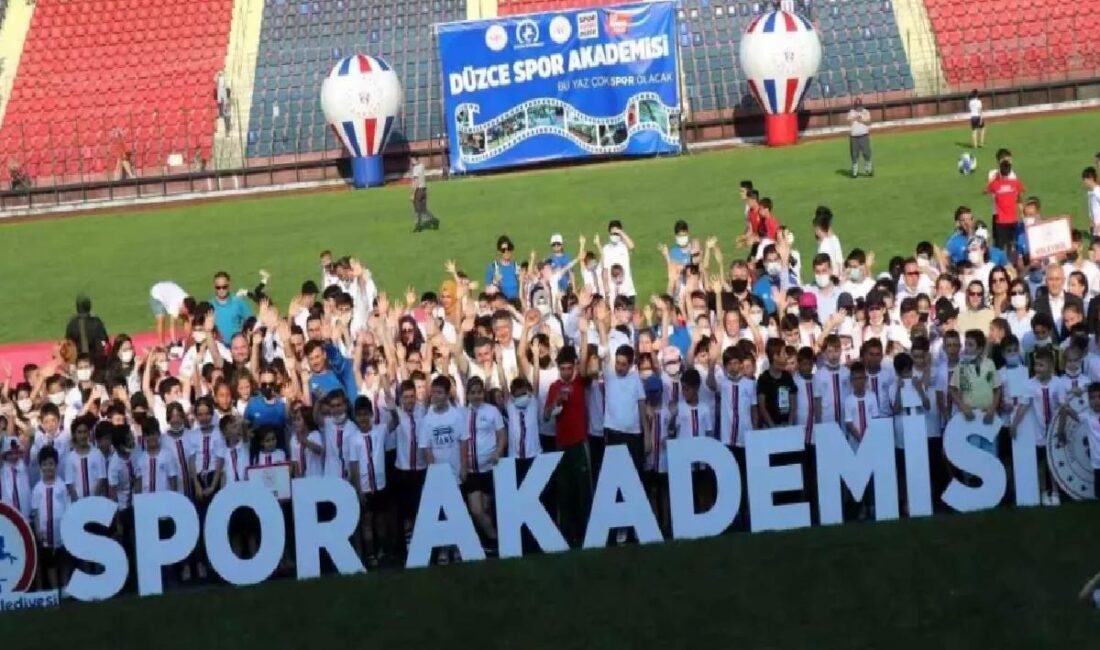 Düzce Belediyesi Spor Akademisi, 12 branşta 200'e yakın sporcusuyla 'Spor