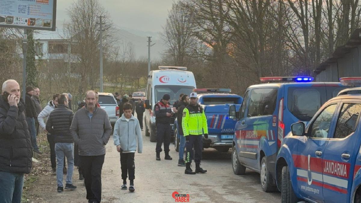 Arkadaşlarıyla kuş avlamaya giden ve bu sırada tüfeğin ateş almasıyla