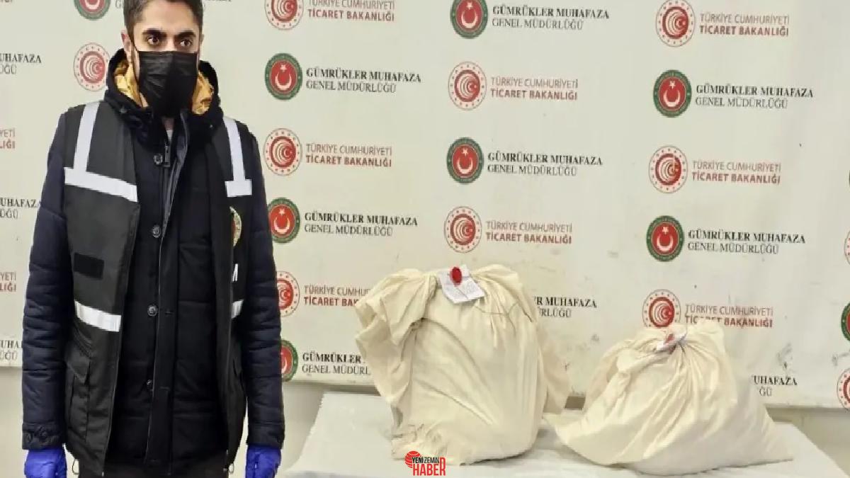 Kapıkule Hudut Kapısı'nda bir tırda yapılan aramada 44 kilo 306