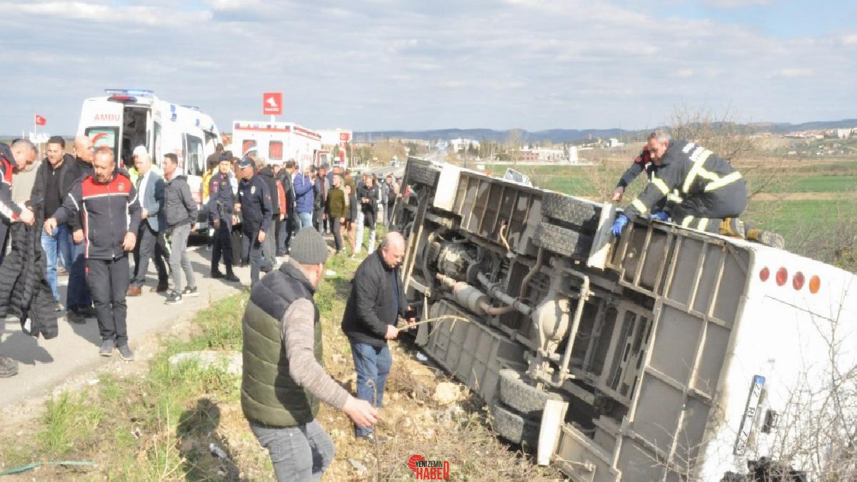 Keşan ilçesinde, Mehmet Akif Ersoy Anadolu Lisesi öğrencilerini taşıyan öğrenci