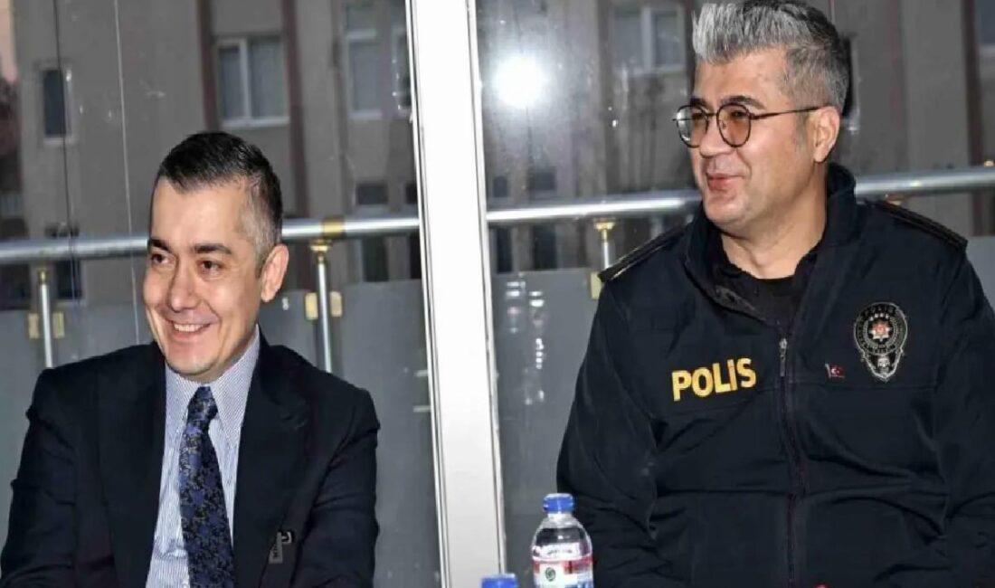Esenyurt Belediye Lider Vekili Can Aksoy, polis merkezinde düzenlenen iftar