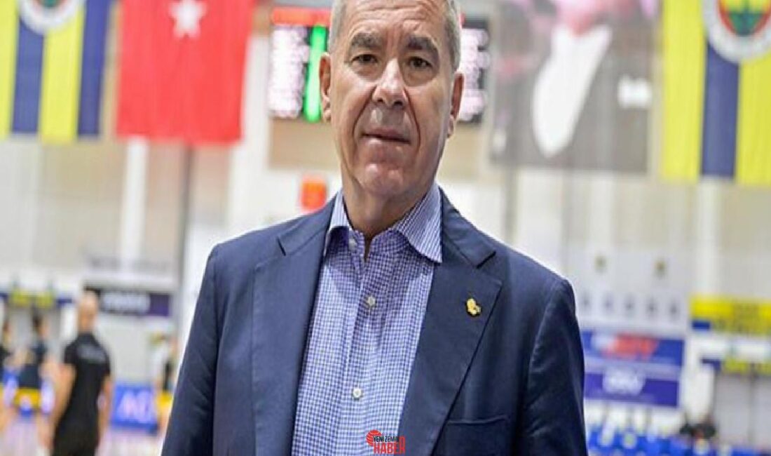 Fenerbahçe'nin bayan basketboldan sorumlu yönetim kurulu üyesi Kemal Danabaş, uğraş