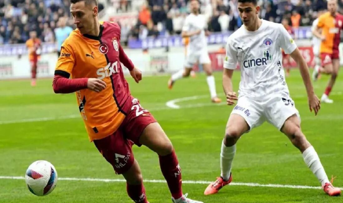 Galatasaray, Muhteşem Lig'de Kasımpaşa ile oynadığı maçın ilk yarısını 1-0'lık
