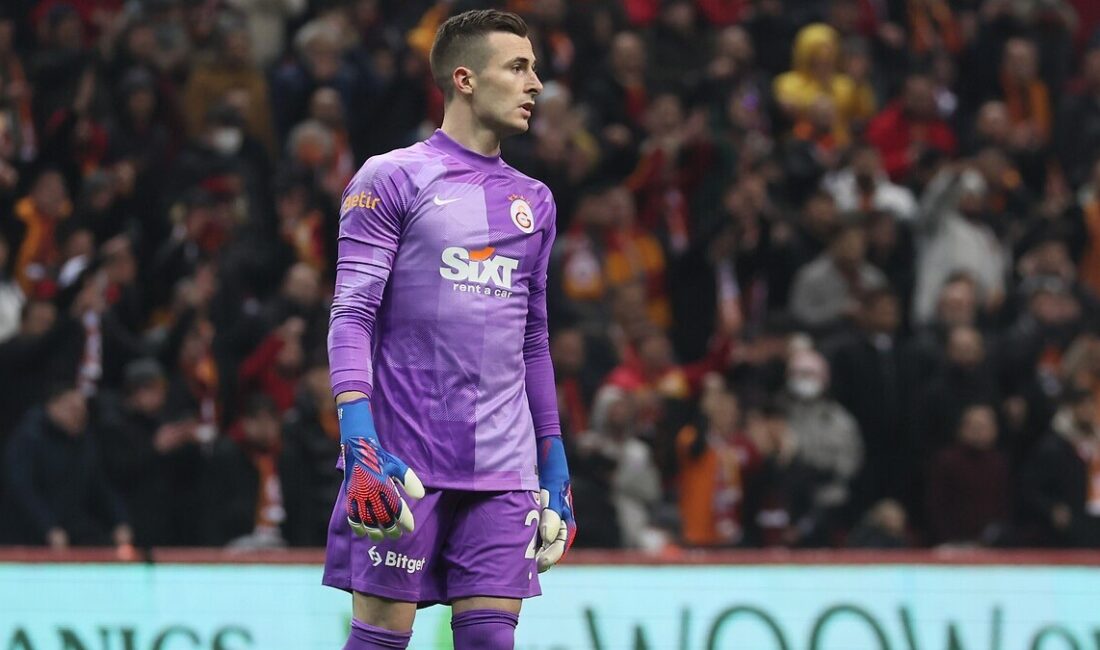 2021/2022 döneminde Galatasaray'da kiralık olarak forma giyen İspanyol eldiven Inaki