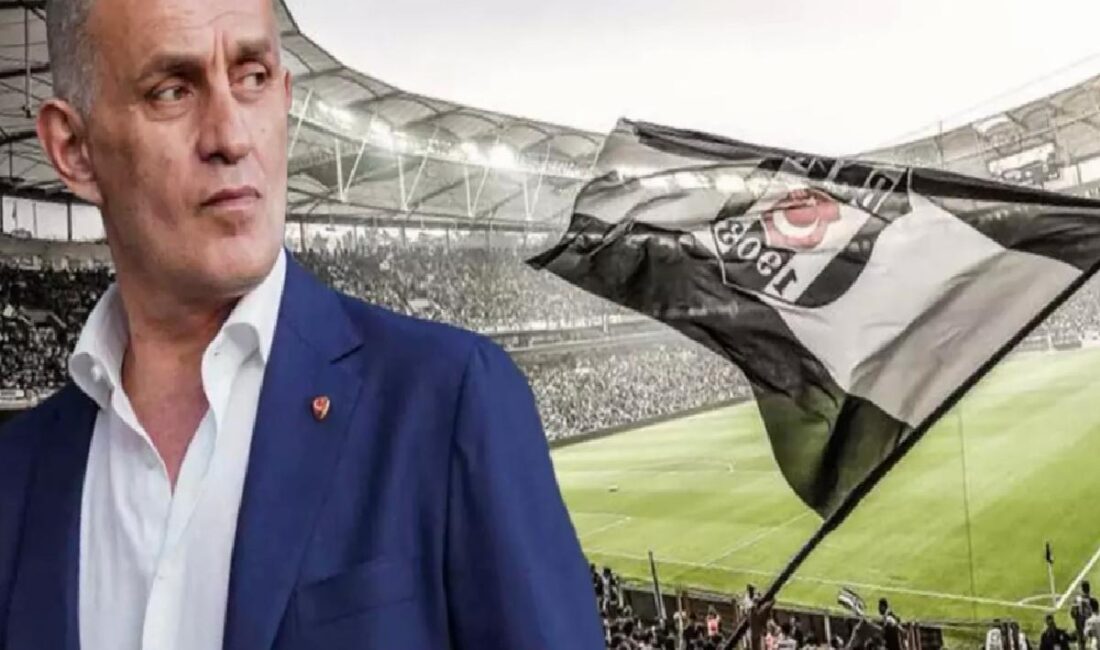 Beşiktaş-Gaziantep FK maçında hakem Zorbay Küçük'ün kararlarına tepki gösteren siyah