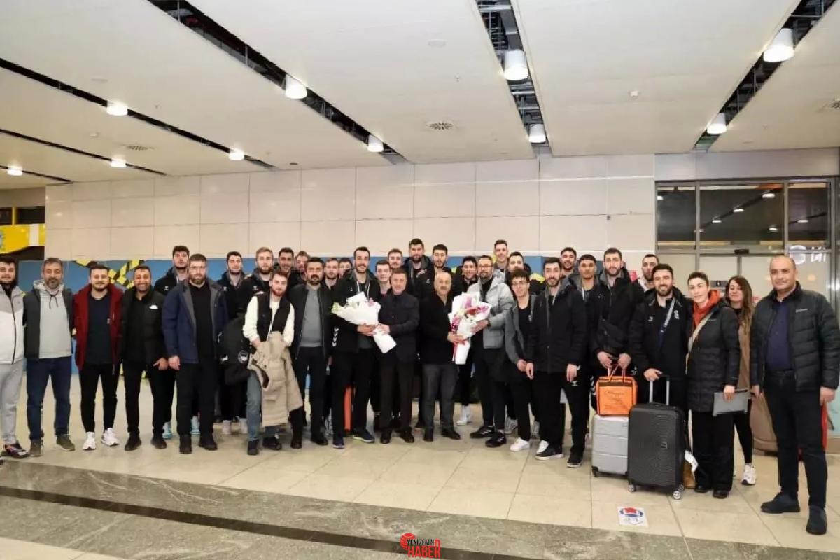 Gebze Belediye Başkanı Zinnur Büyükgöz, Gümüşhane deplasmanında 3-0 galip gelerek