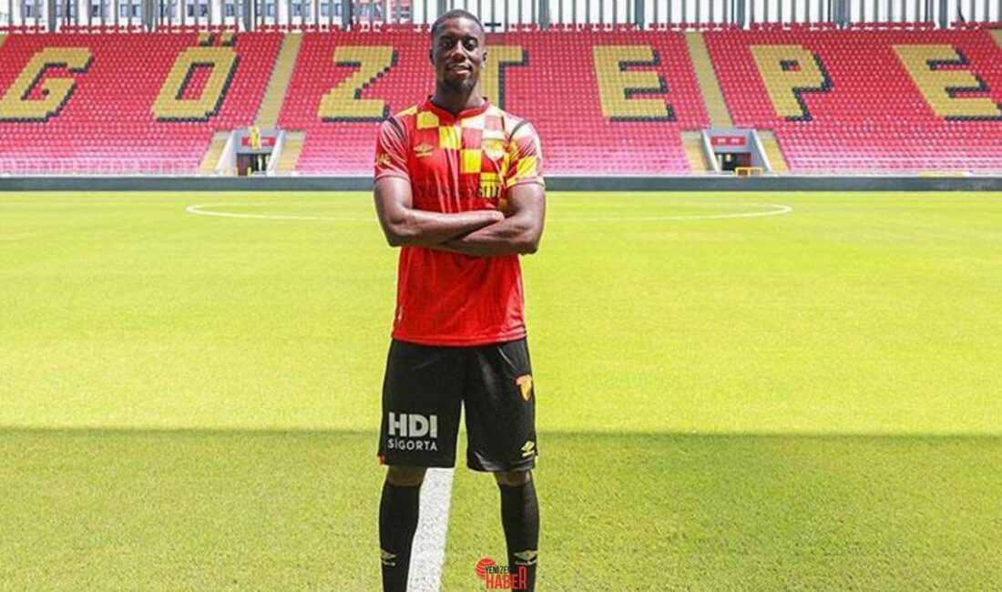 Süper Lig gruplarından Göztepe'nin Kamerunlu oyuncusu Malcom Bokele, grubun son