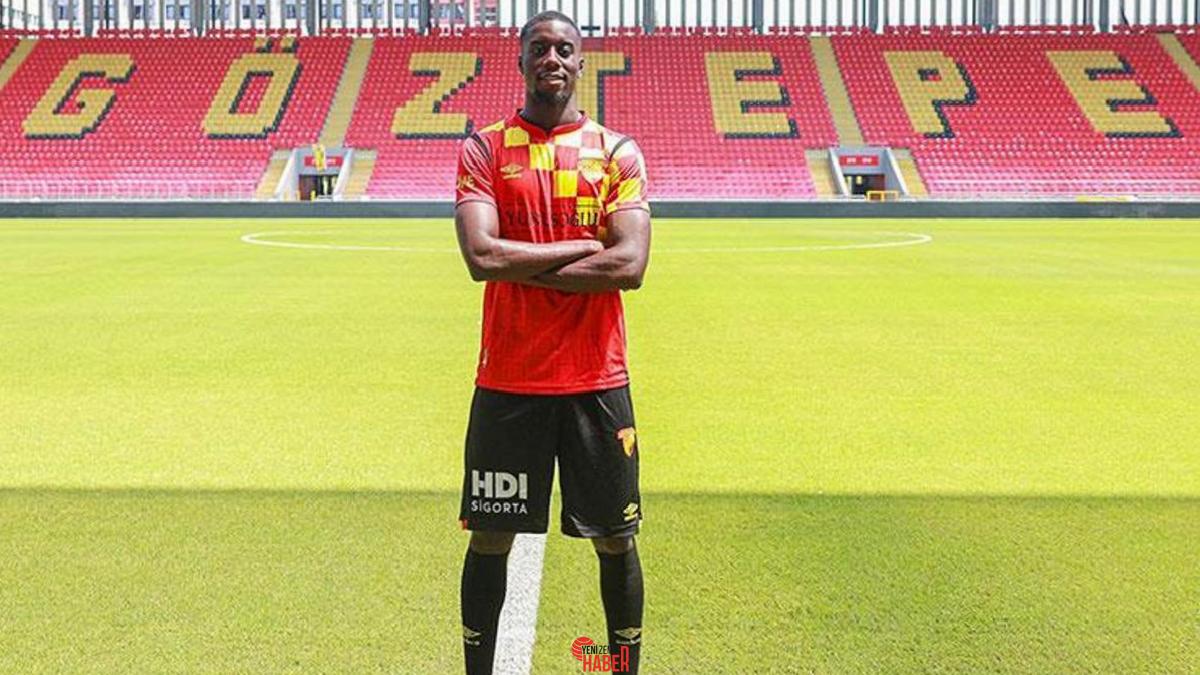 Süper Lig gruplarından Göztepe'nin Kamerunlu oyuncusu Malcom Bokele, grubun son