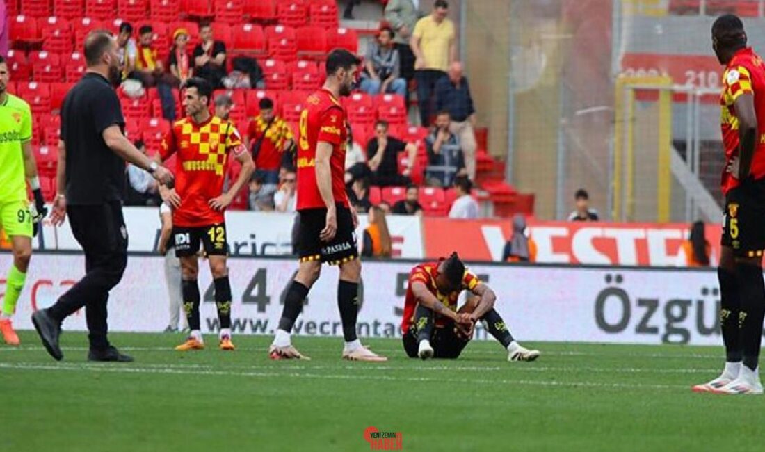 Göztepe’de sarı kart cezalısı olan Lasse Nielsen, Novatus Miroshi ve