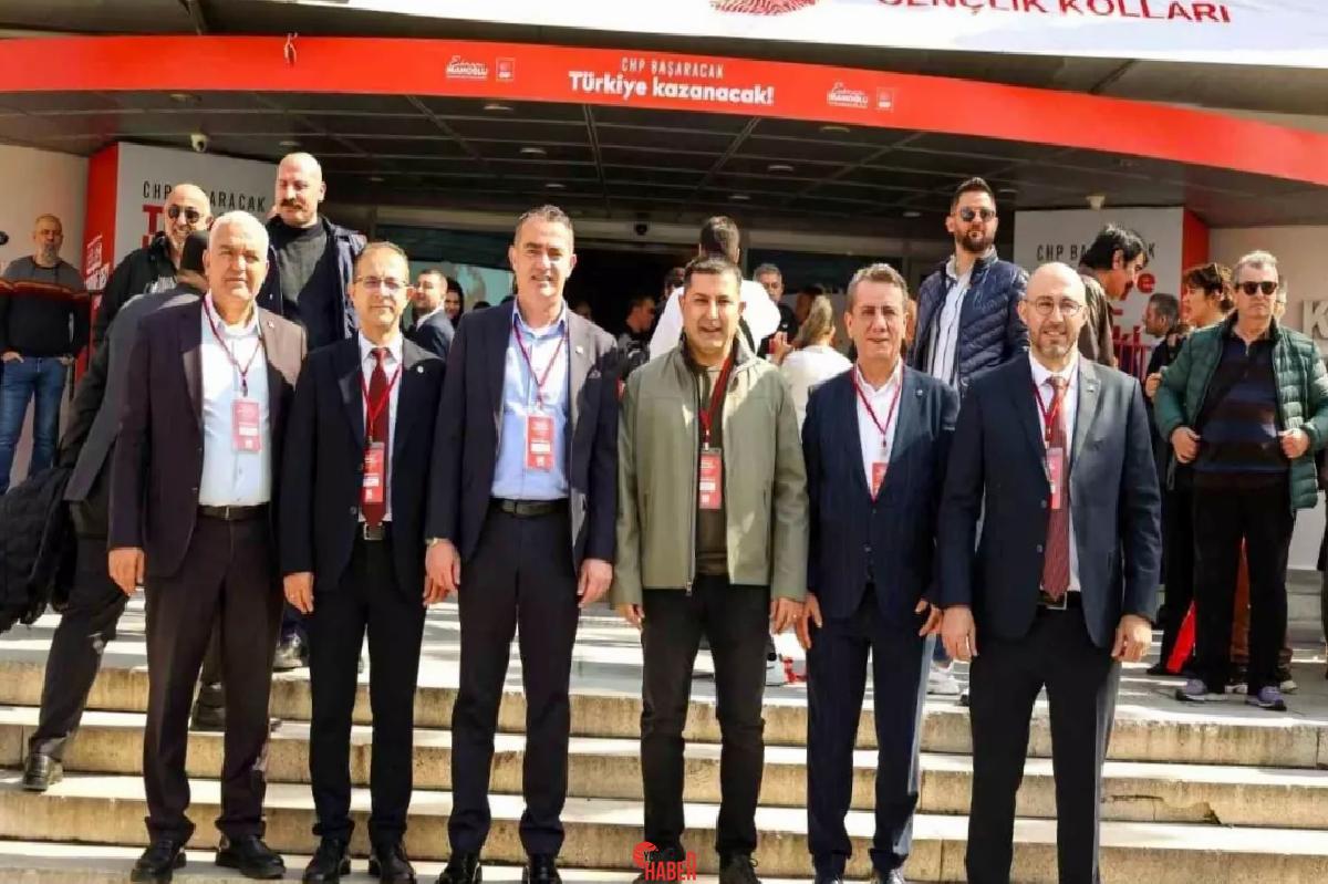 Cumhurbaşkanlığı adaylığı için İzmir'de buluşan Ekrem İmamoğlu, destekçilerinin önünde vaatlerini