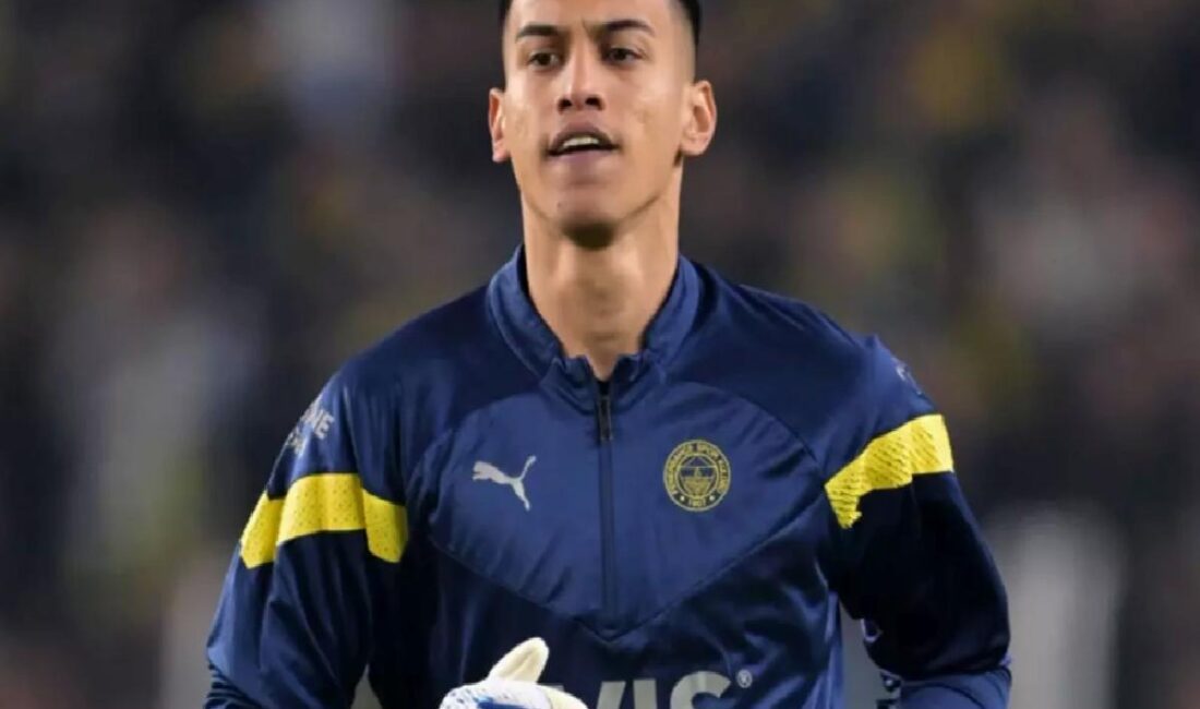 Fenerbahçe'nin başarılı kalecisi İrfan Can Eğribayat, gösterdiği performansla Avrupa kulüplerinin