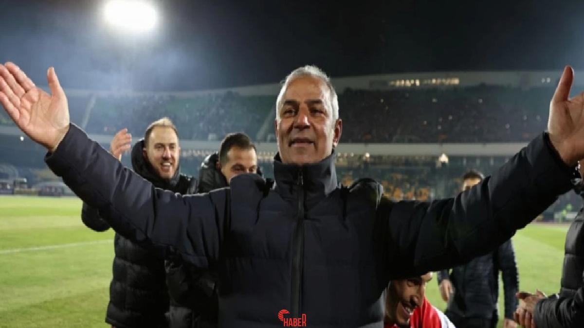İran Ligi takımlarından Persepolis'i çalıştıran İsmail Kartal, ayın teknik yöneticisi