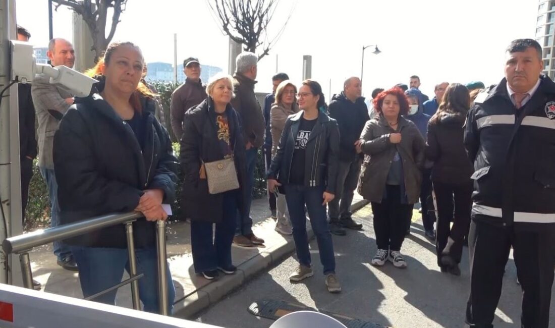 Tuzla'da bir sitenin idaresi, aidatlara yüzde 70 oranında artırım yaptı.