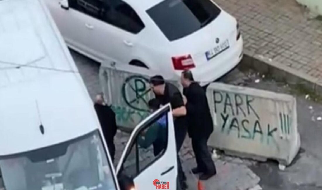 Kağıthane'de servis sürücüsü Muzaffer Ş. ile araç şoförü Serhat S.