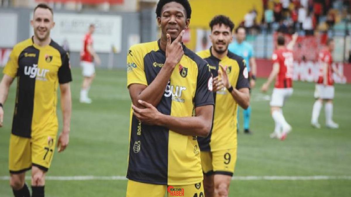 Bu dönem İstanbulspor formasıyla sergilediği etkileyici performansla dikkatleri üzerine çeken
