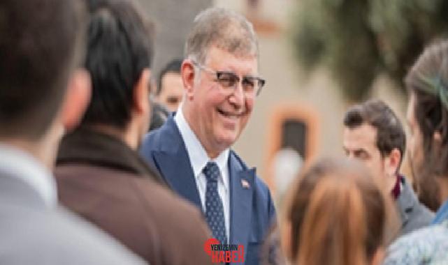 İzmir Büyükşehir Belediyesi’nin üniversiteden mezun olan 22-28 yaş ortasındaki gençleri
