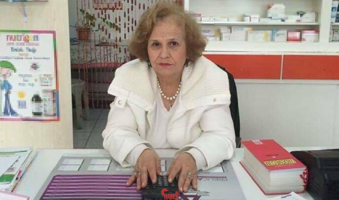 Karşıyaka ilçesinde, eczacı Birsen Bayraktar'ın (73) konutunda öldürülmesine ait yargılanmalarına