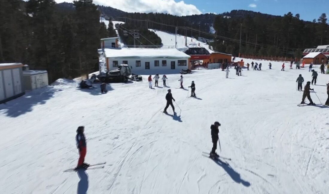 Sarıkamış Kayak Merkezi’nde kar kalınlığı 1,5 metreyi geçti. Ramazan ayının