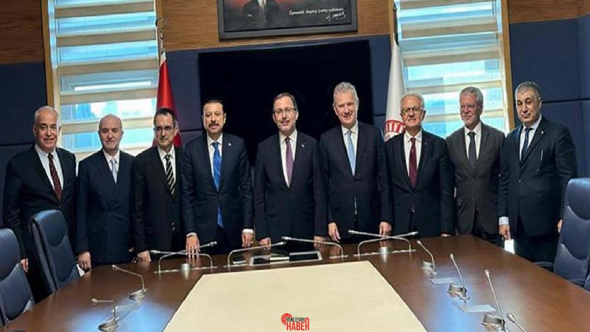 İzmir Ticaret Odası Başkanı Mahmut Özgener ve beraberindeki heyet evvelki