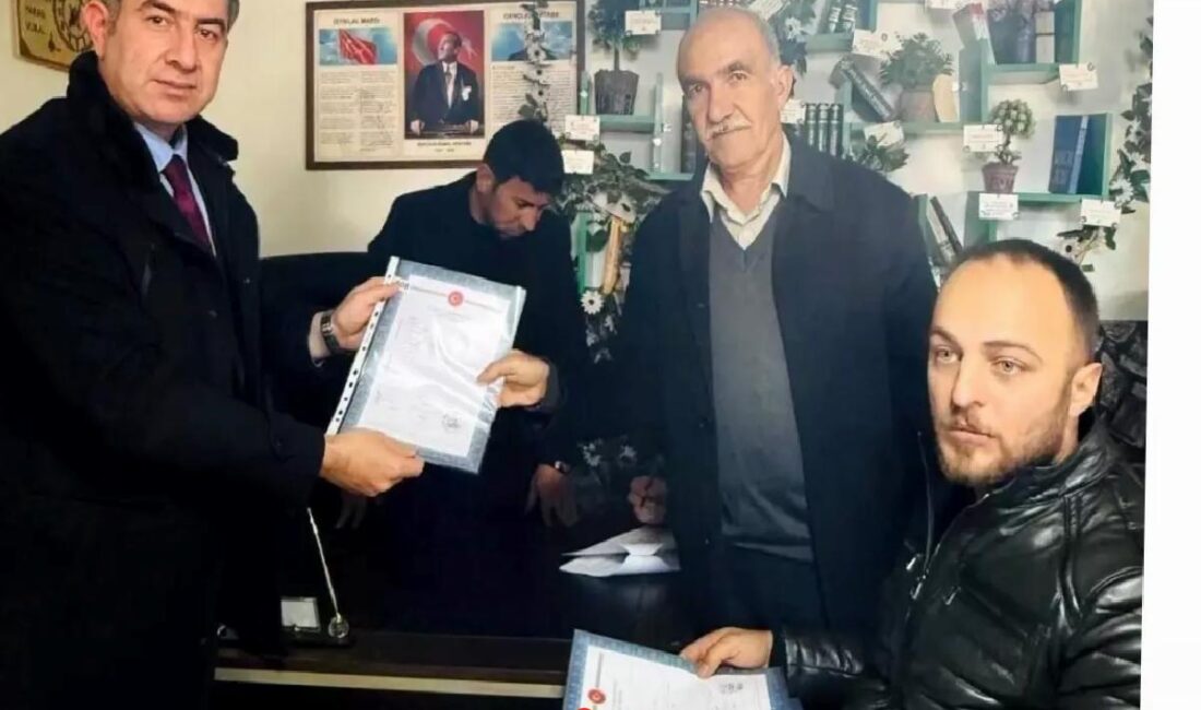 Kayaboyun köyünde tapu dağıtım merasimi ile köylüler mülkiyet güvenliğine kavuştu.