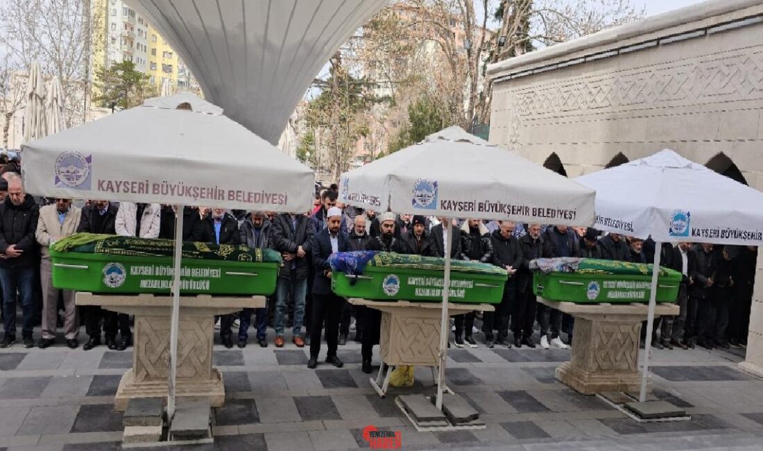 Çıkan tartışmanın büyümesi üzerine kızı tarafından tekraren bıçaklanarak öldürülen anne,